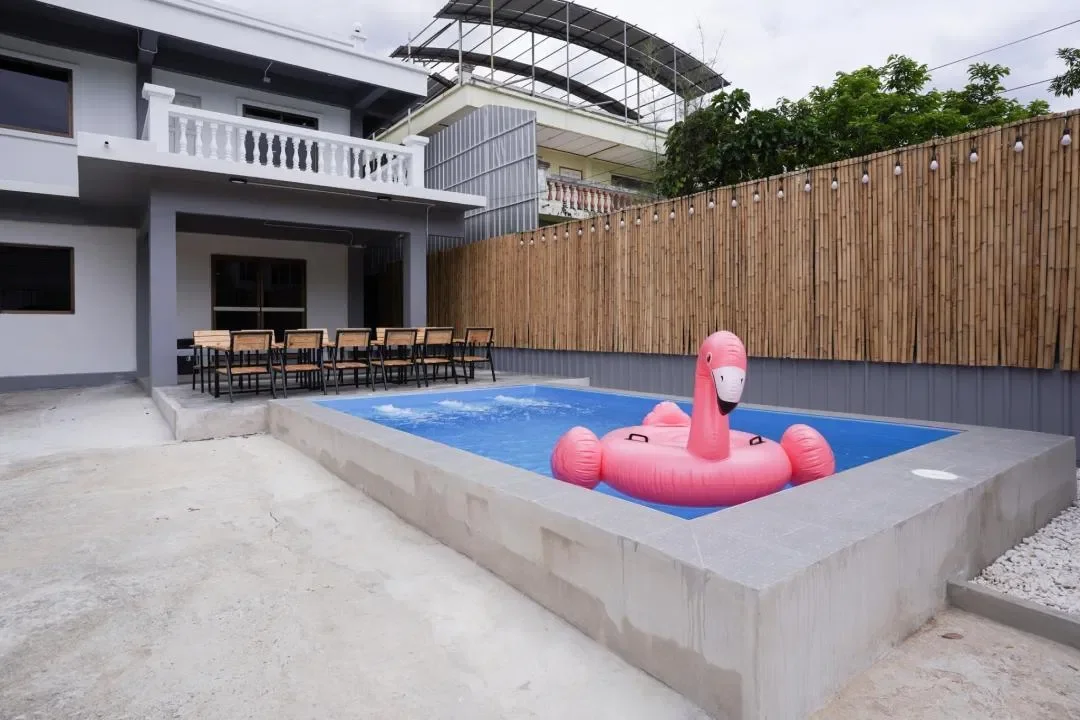 Number 8 Poolvilla (กรุงเทพ) กรุงเทพมหานคร สูงสุด 16 คน
